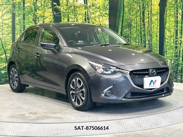 Mazda DEMIO 2017-09 390491-16