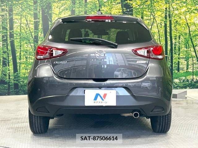 Mazda DEMIO 2017-09 390491-15