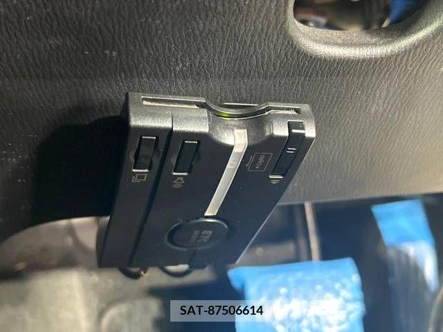 Mazda DEMIO 2017-09 390491-7
