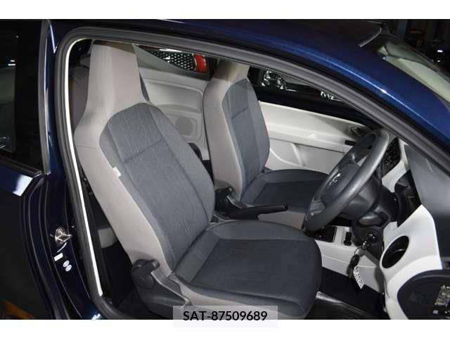 VolksWagen UP! 2013-11 320242-16
