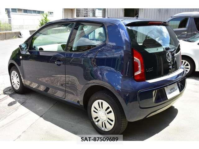 VolksWagen UP! 2013-11 320242-2