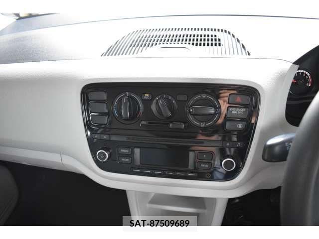 VolksWagen UP! 2013-11 320242-11