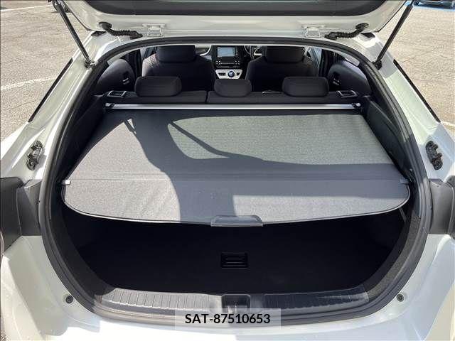 Toyota PRIUS 2016-08 281847-8