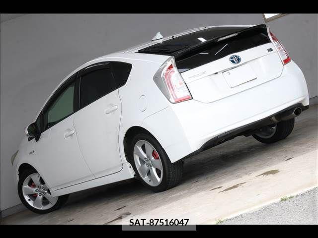Toyota PRIUS 2013-05 251976-10
