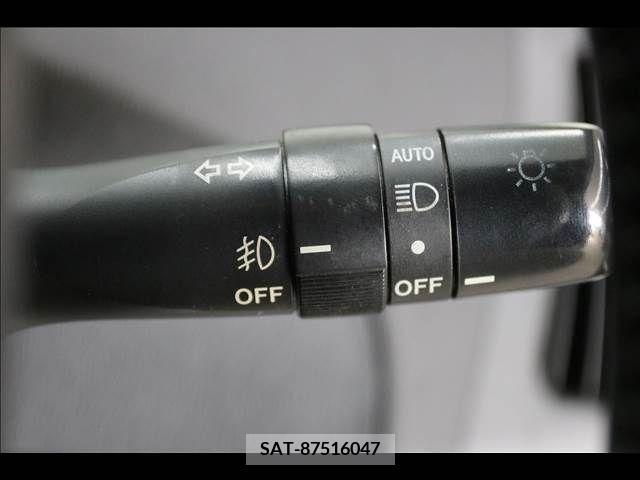 Toyota PRIUS 2013-05 251976-9