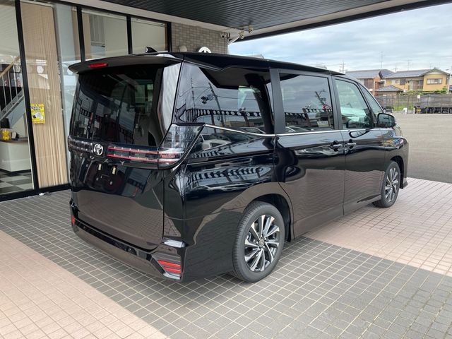 Toyota VOXY 2023-09 22416-4