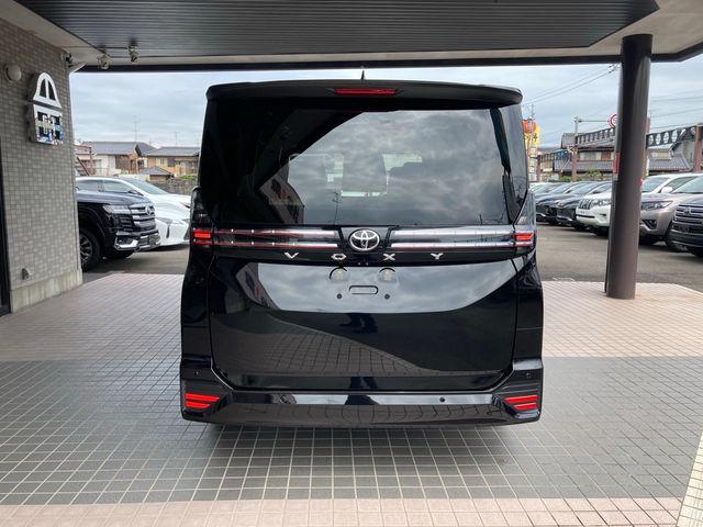 Toyota VOXY 2023-09 22416-5