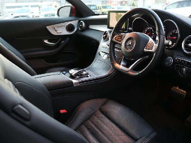 Mercedes Benz C-CLASS 2016-05 16321-11
