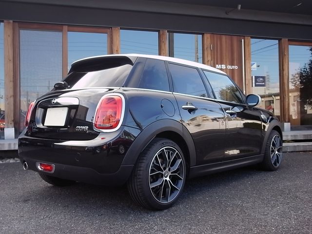 Bmw MINI 2019-05 1236-21