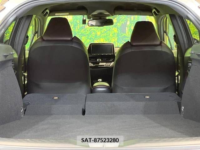 Toyota C-HR 2018-10 215467-10
