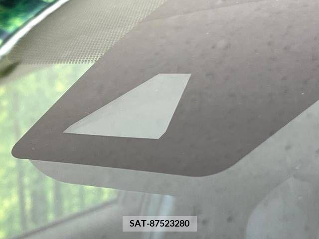 Toyota C-HR 2018-10 215467-3