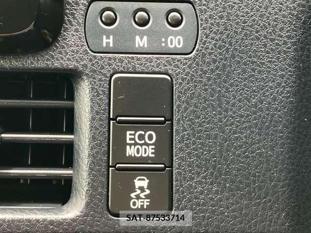 Toyota VOXY 2015-10 338478-12