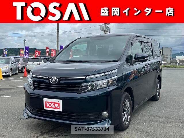 Toyota VOXY 2015-10 338478-0