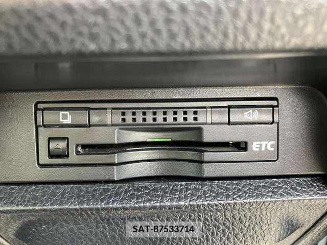 Toyota VOXY 2015-10 338478-15