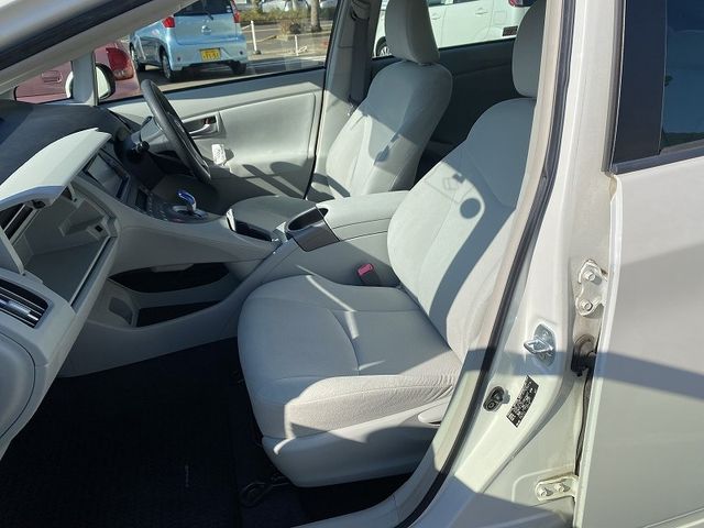 Toyota PRIUS 2012-03 187252-12