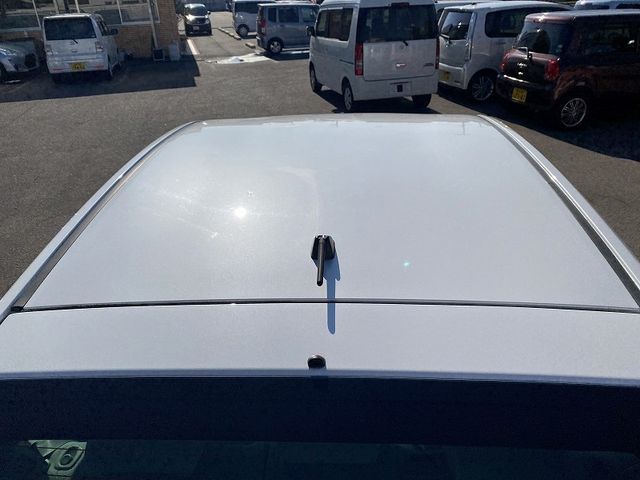 Toyota PRIUS 2012-03 187252-24