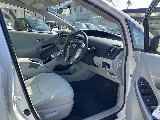 Toyota PRIUS 2012-03 187252-10