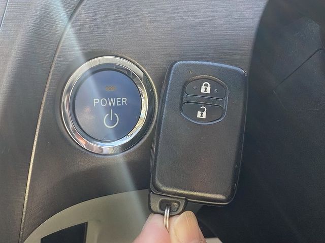 Toyota PRIUS 2012-03 187252-19
