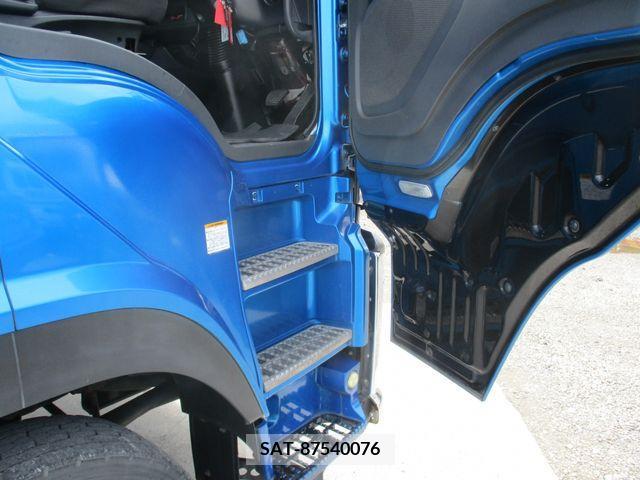 Isuzu GIGA 2016-09 201668-9
