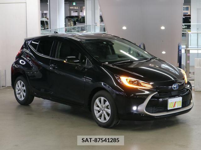 Toyota AQUA 2021-08 261254-3