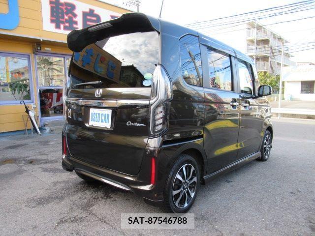 Honda N BOX CUSTOM 2018-01 216426-2