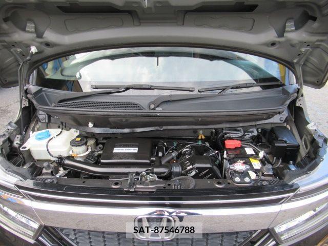 Honda N BOX CUSTOM 2018-01 216426-8