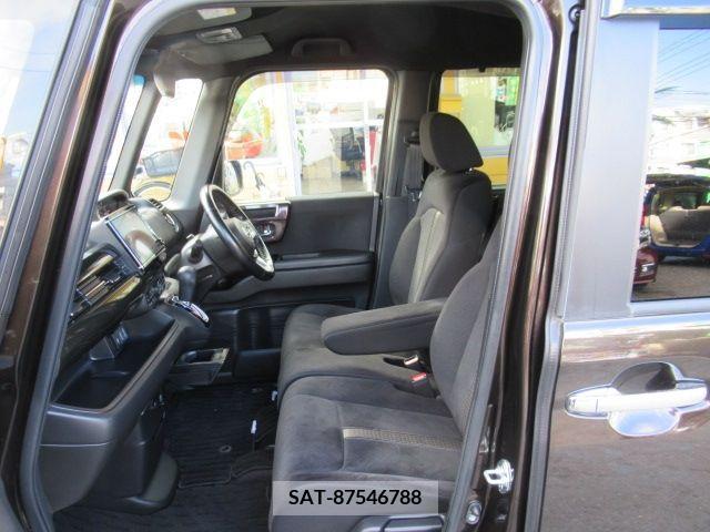 Honda N BOX CUSTOM 2018-01 216426-13
