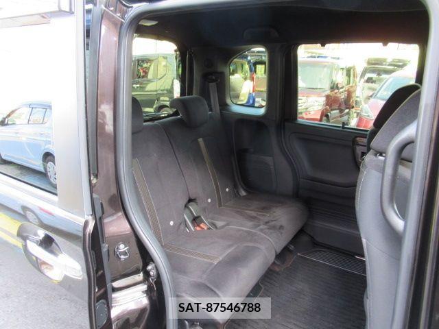 Honda N BOX CUSTOM 2018-01 216426-15