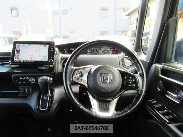 Honda N BOX CUSTOM 2018-01 216426-1