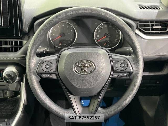 Toyota RAV4 2019-06 366888-11
