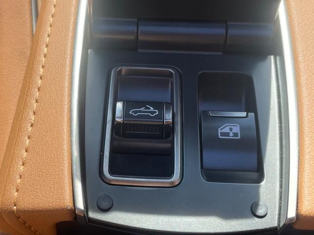 Lexus LC 2020-11 21423-24