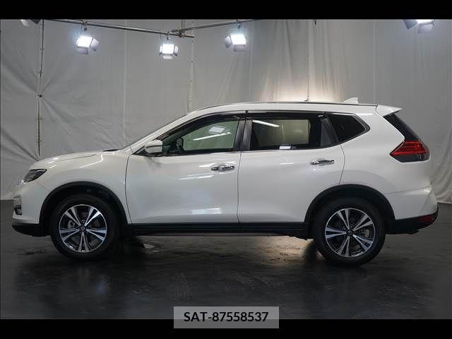 Nissan X-TRAIL 2018-08 371202-14