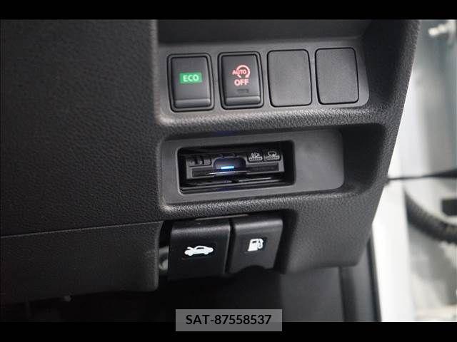 Nissan X-TRAIL 2018-08 371202-6