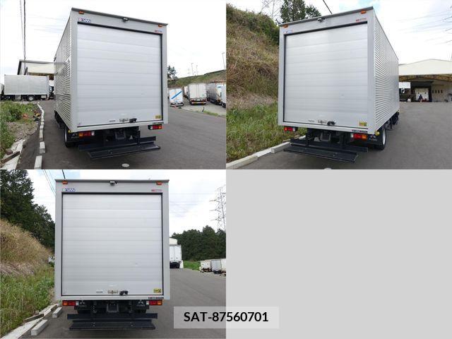 Mitsubishi CANTER 2018-03 294452-3