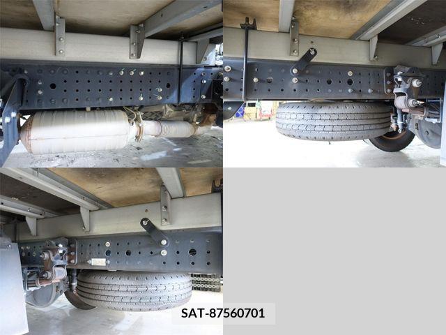 Mitsubishi CANTER 2018-03 294452-9