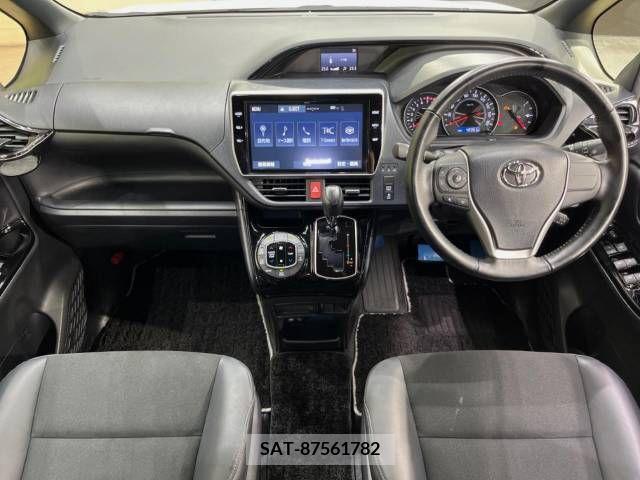 Toyota NOAH 2019-04 392818-1