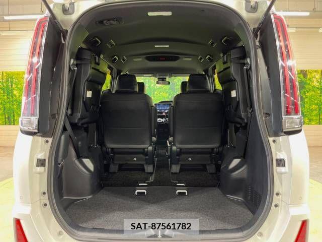 Toyota NOAH 2019-04 392818-11