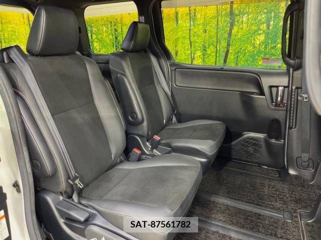 Toyota NOAH 2019-04 392818-9