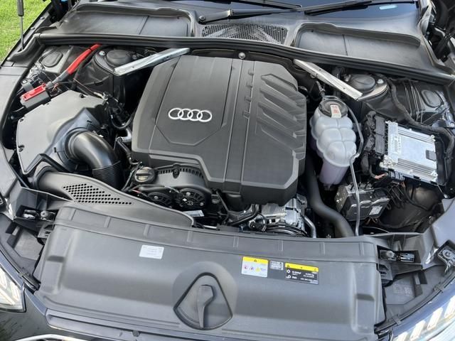 Audi A4 2023-03 25075-18