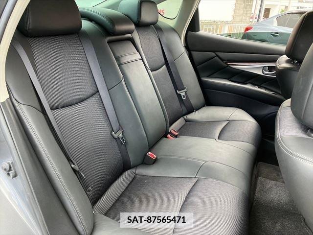 Nissan FUGA 2017-06 387976-6