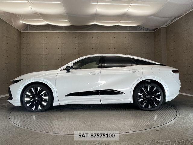 Toyota CROWN 2023-03 220211-13