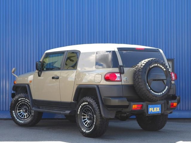 Toyota FJ CRUISER 2013-01 23145-4