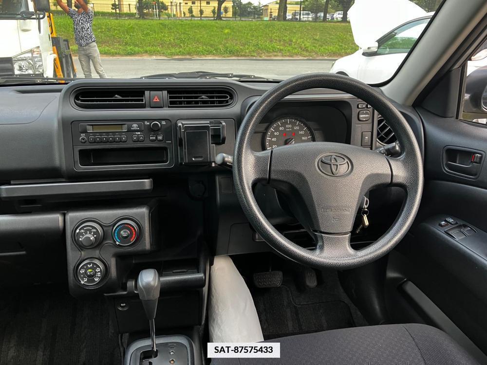 Toyota PROBOX VAN 2017-08 334662-21