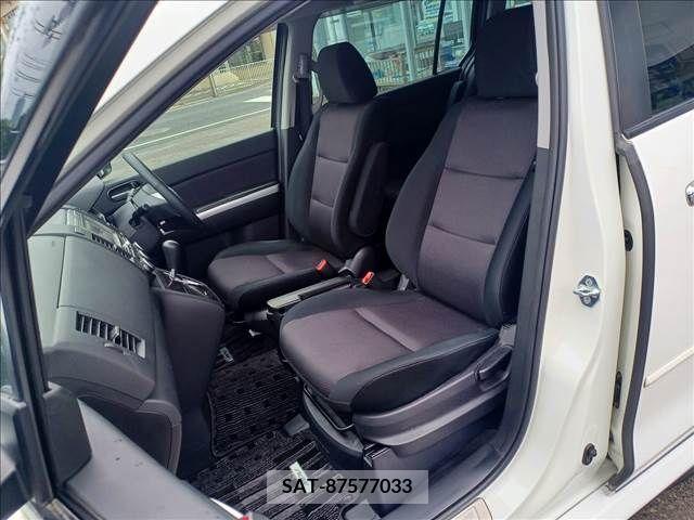 Mazda MPV 2007-08 310896-3