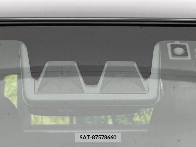 Daihatsu TAFT 2021-08 243224-5