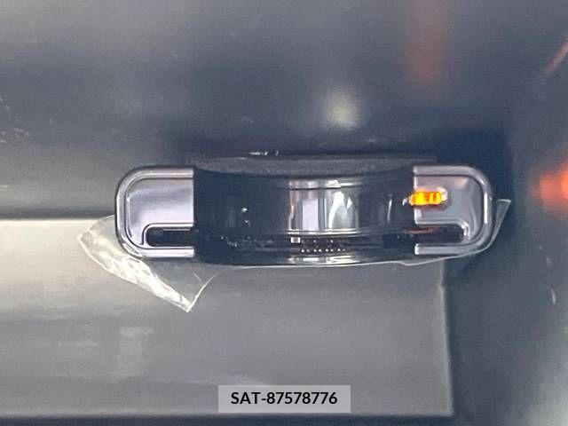 Nissan SERENA 2017-02 331308-9