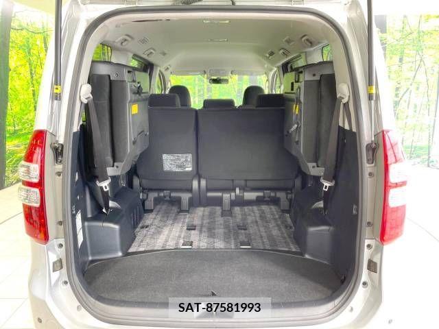 Toyota NOAH 2013-07 343271-11