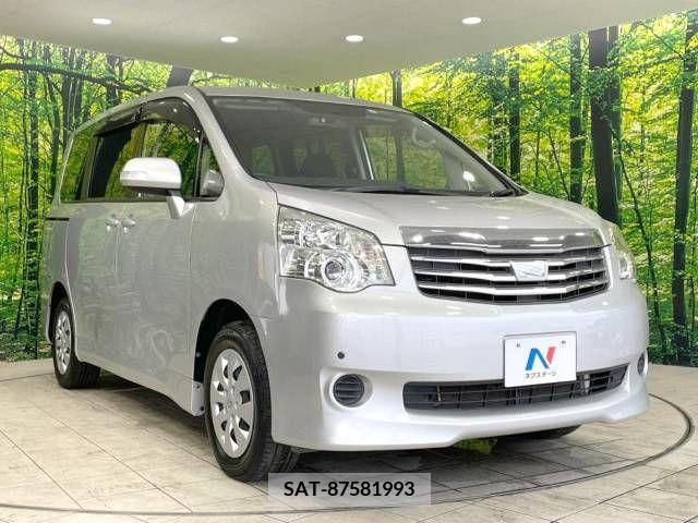 Toyota NOAH 2013-07 343271-17