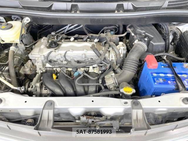 Toyota NOAH 2013-07 343271-19