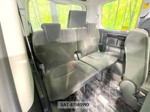 Toyota NOAH 2013-07 343271-10